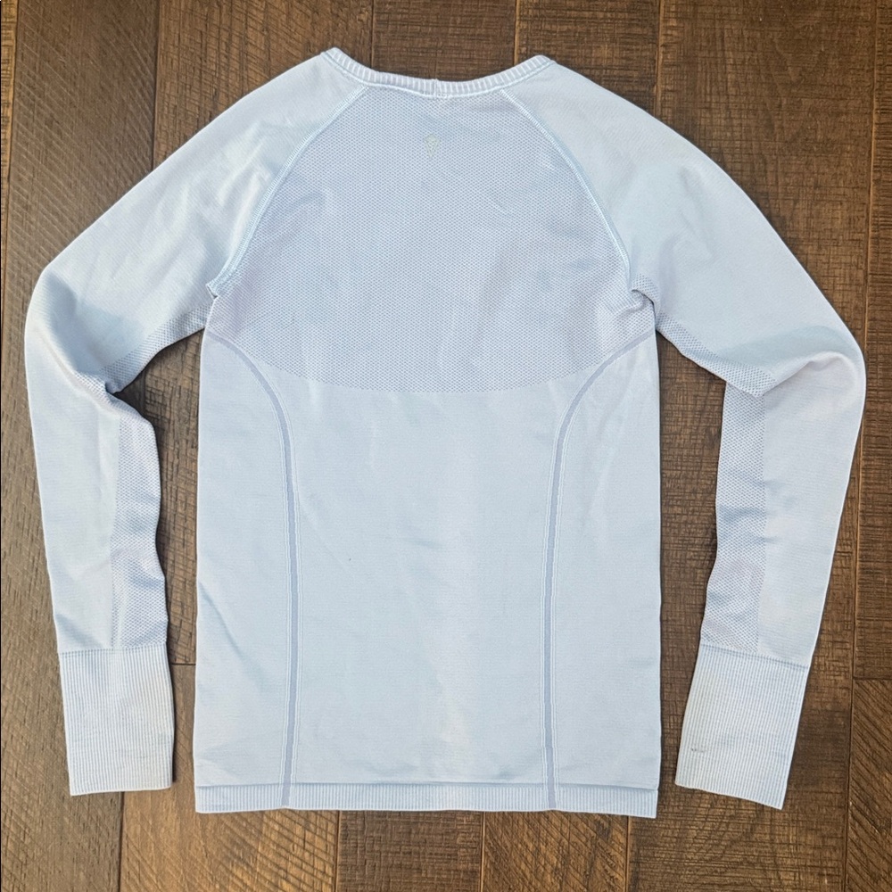 Lululemon Ivivva Girl’s Long Sleeve Tee in Blue - Picture 6 of 7